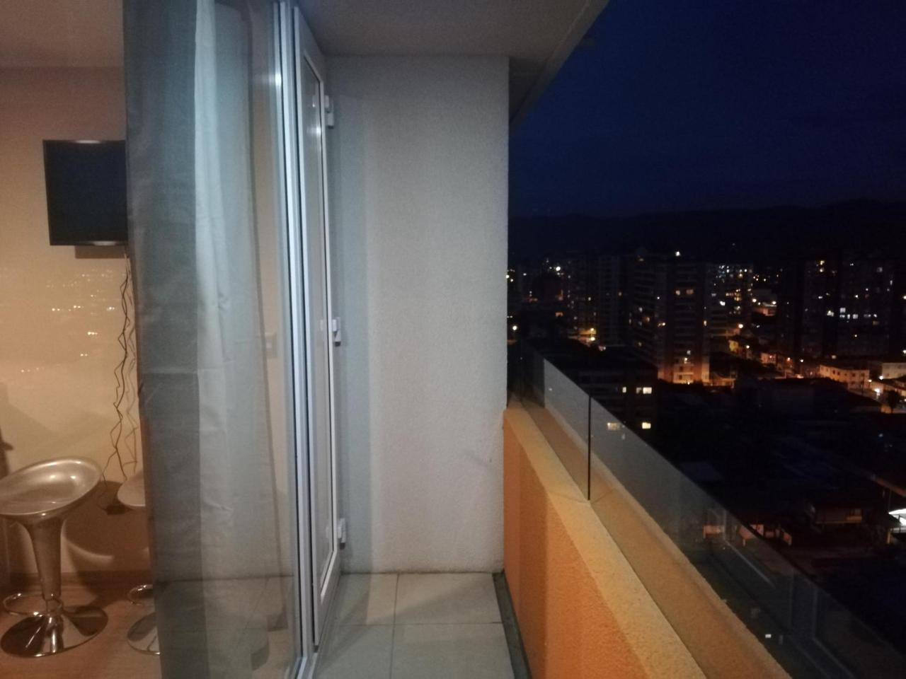 Depto Estudio 1811 Edificio Centro Blanco Con Estacionamiento Темуко Экстерьер фото